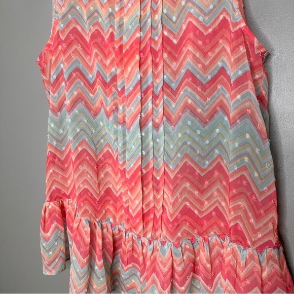 ELLE chevron print sheet ruffle tank top - Picture 2 of 6